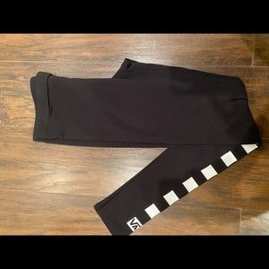 brand new vans leggings